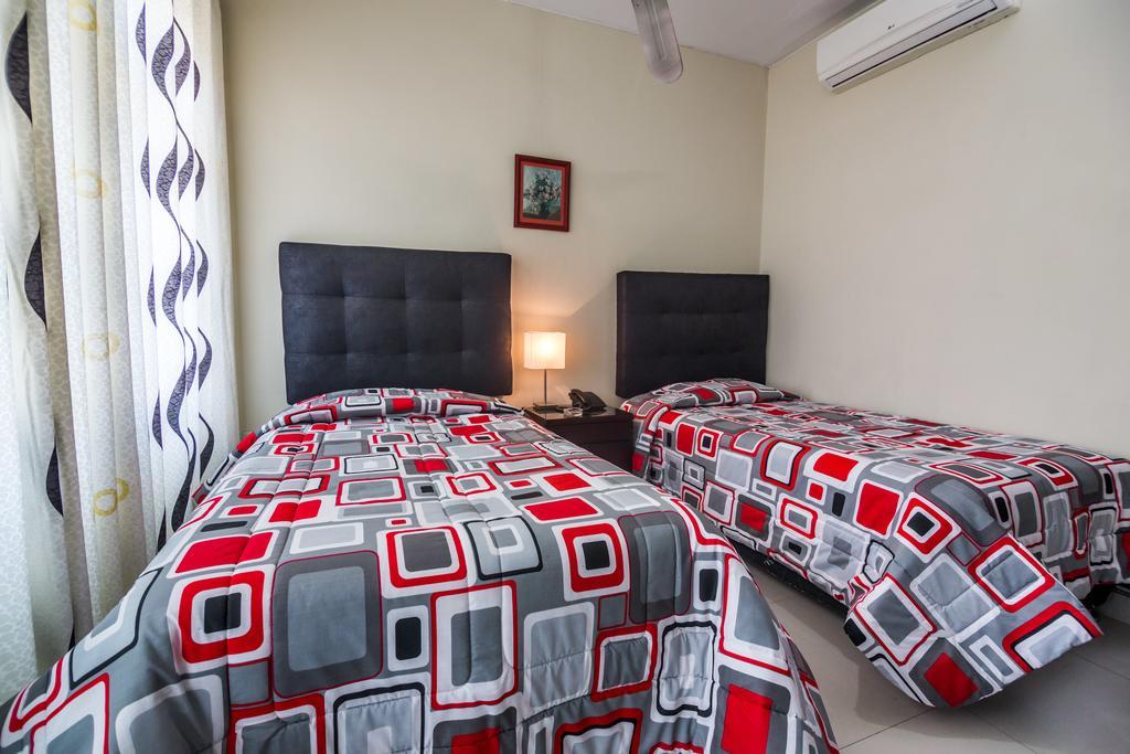 Hotel El Sol Пиура Екстериор снимка